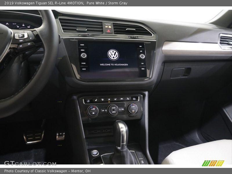 Pure White / Storm Gray 2019 Volkswagen Tiguan SEL R-Line 4MOTION