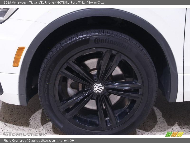Pure White / Storm Gray 2019 Volkswagen Tiguan SEL R-Line 4MOTION