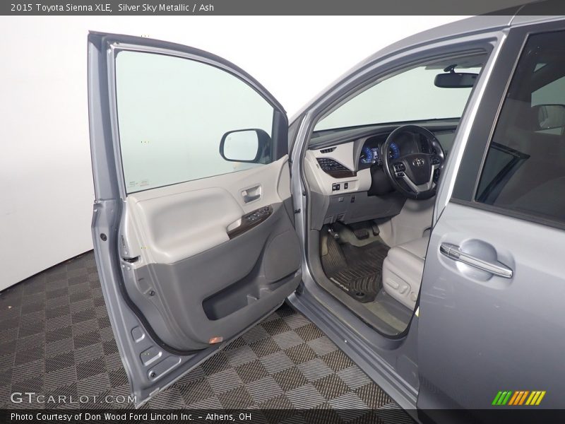 Silver Sky Metallic / Ash 2015 Toyota Sienna XLE