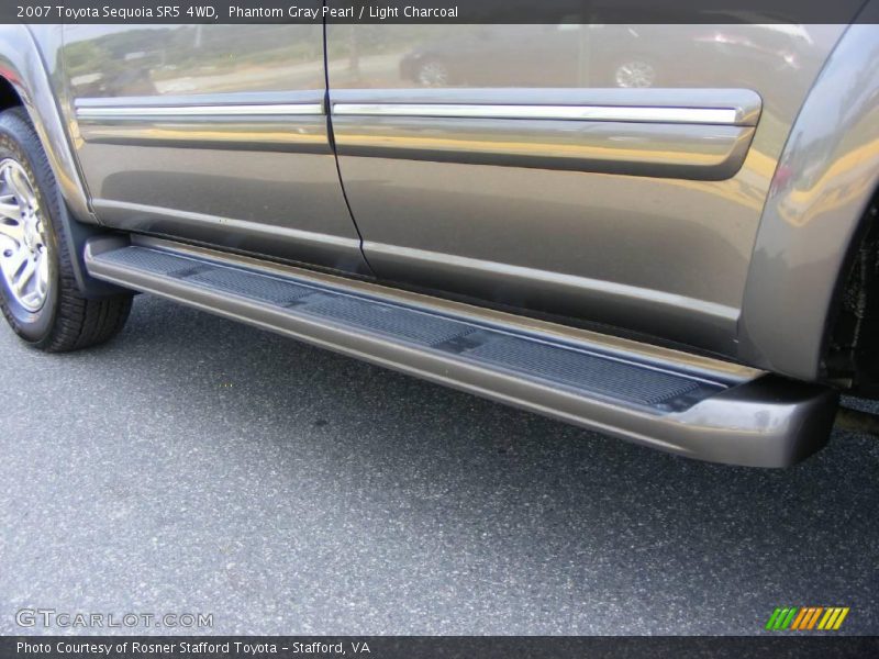 Phantom Gray Pearl / Light Charcoal 2007 Toyota Sequoia SR5 4WD