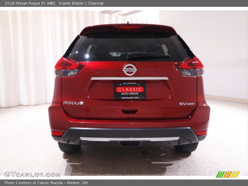 Scarlet Ember / Charcoal 2018 Nissan Rogue SV AWD