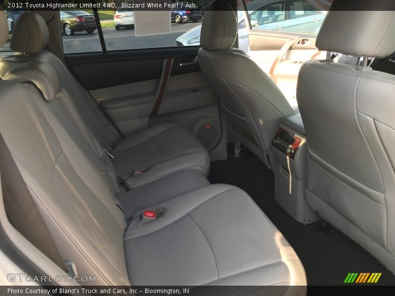 Blizzard White Pearl / Ash 2012 Toyota Highlander Limited 4WD