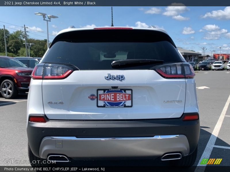 Bright White / Black 2021 Jeep Cherokee Limited 4x4