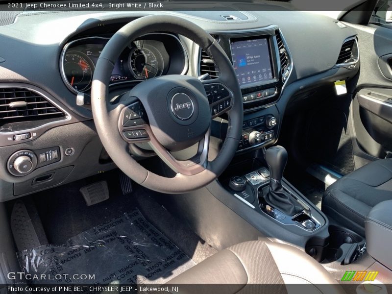 Bright White / Black 2021 Jeep Cherokee Limited 4x4