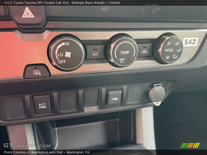 Midnight Black Metallic / Cement 2021 Toyota Tacoma SR5 Double Cab 4x4