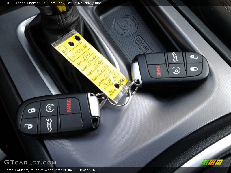 White Knuckle / Black 2019 Dodge Charger R/T Scat Pack