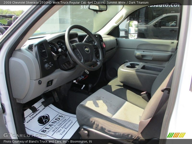 Summit White / Dark Titanium 2009 Chevrolet Silverado 2500HD Work Truck Regular Cab 4x4 Chassis