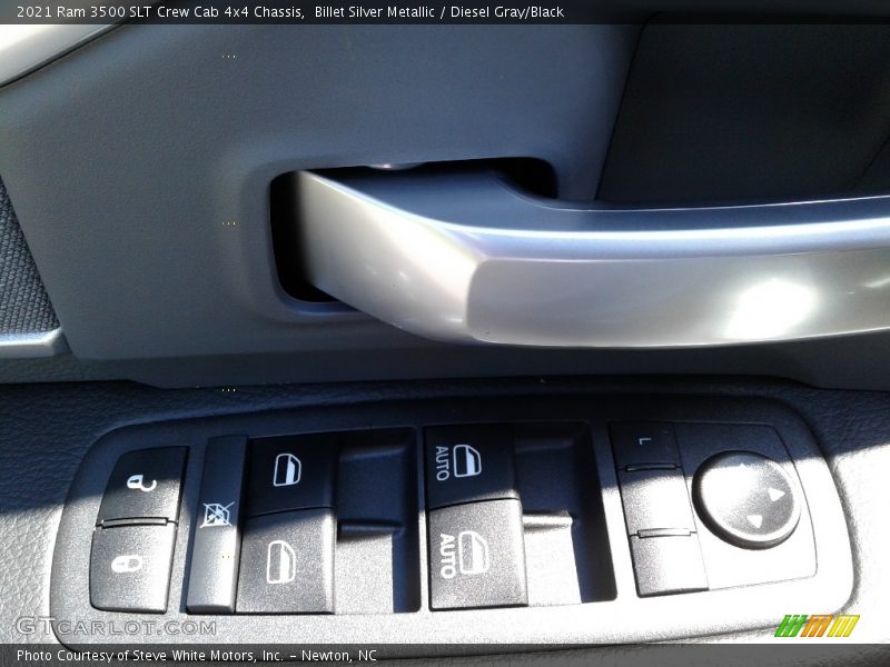 Billet Silver Metallic / Diesel Gray/Black 2021 Ram 3500 SLT Crew Cab 4x4 Chassis