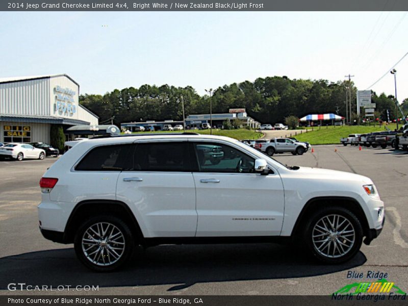 Bright White / New Zealand Black/Light Frost 2014 Jeep Grand Cherokee Limited 4x4