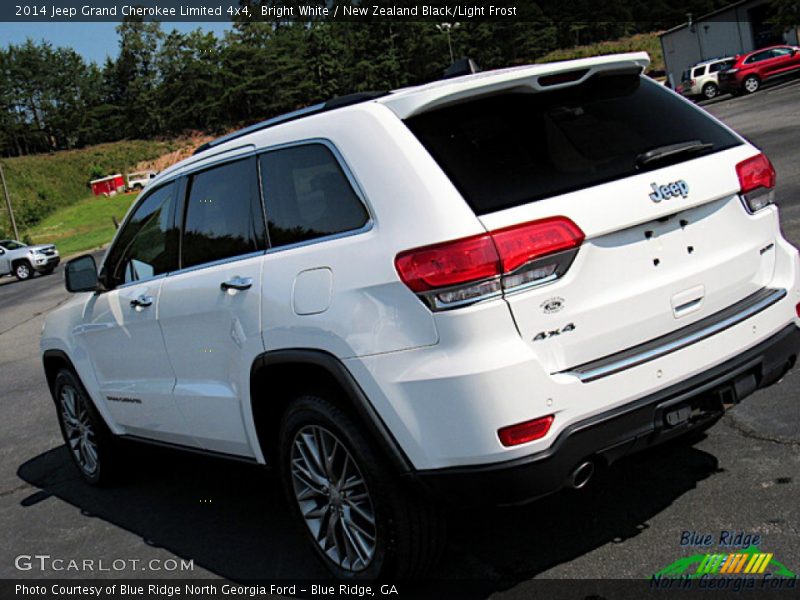 Bright White / New Zealand Black/Light Frost 2014 Jeep Grand Cherokee Limited 4x4