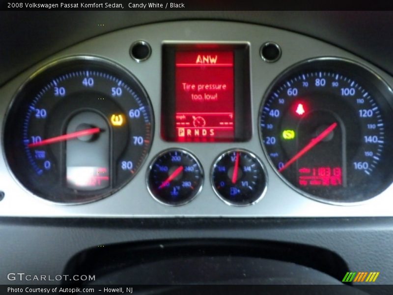 Candy White / Black 2008 Volkswagen Passat Komfort Sedan
