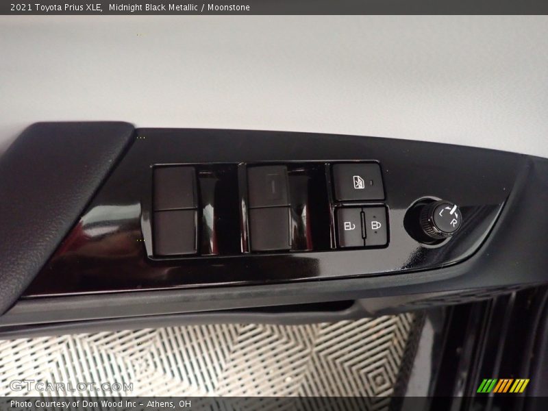 Midnight Black Metallic / Moonstone 2021 Toyota Prius XLE