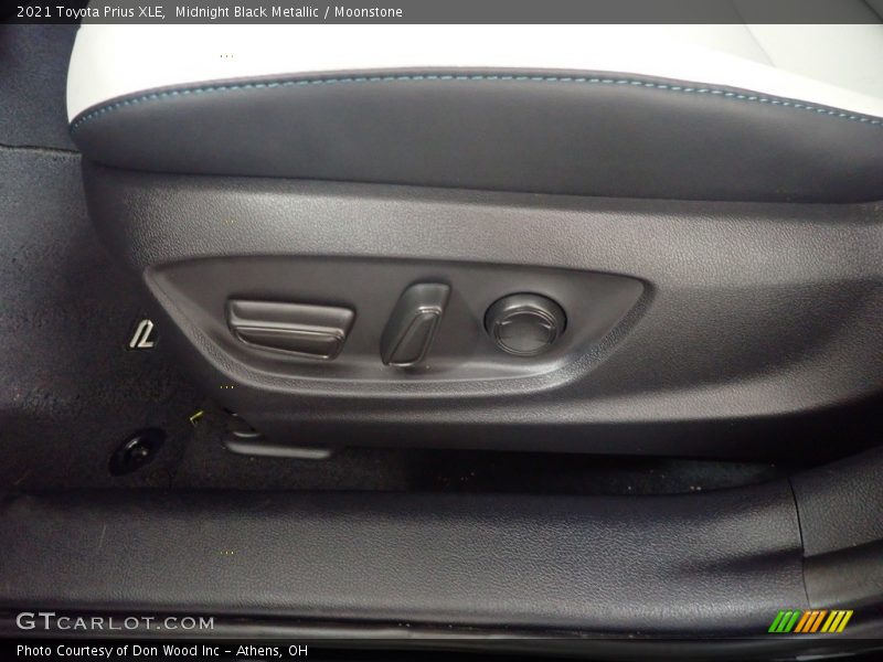 Midnight Black Metallic / Moonstone 2021 Toyota Prius XLE