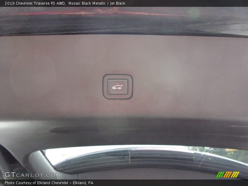Mosaic Black Metallic / Jet Black 2019 Chevrolet Traverse RS AWD