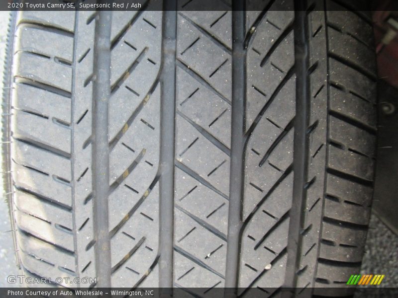 Supersonic Red / Ash 2020 Toyota Camry SE