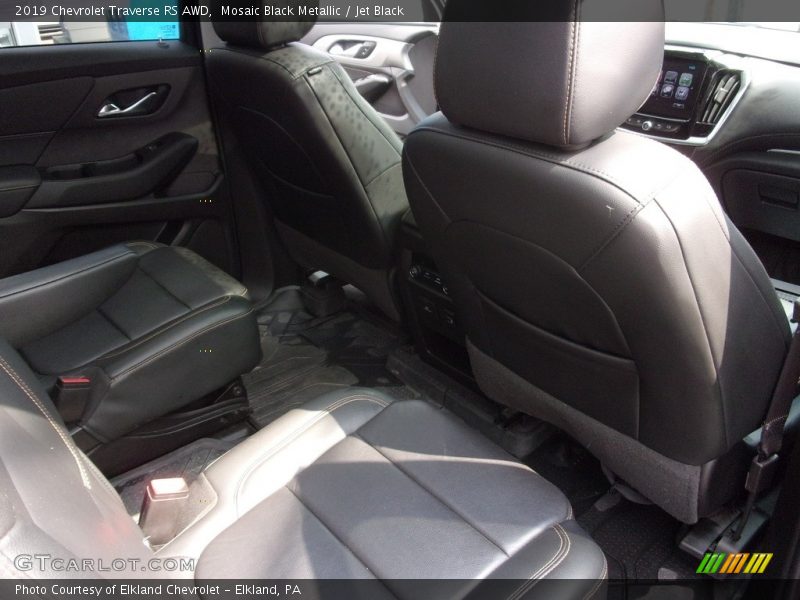 Mosaic Black Metallic / Jet Black 2019 Chevrolet Traverse RS AWD