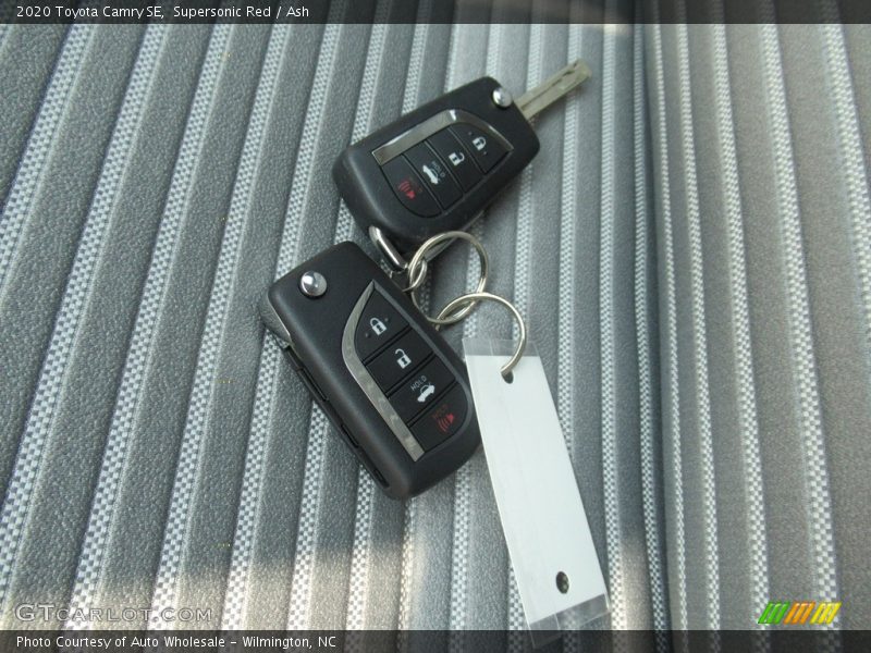 Supersonic Red / Ash 2020 Toyota Camry SE