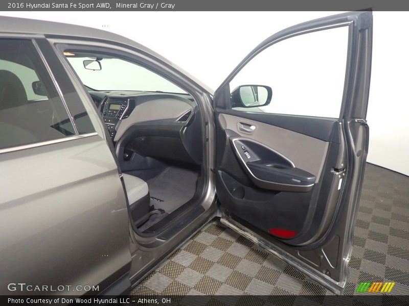 Mineral Gray / Gray 2016 Hyundai Santa Fe Sport AWD