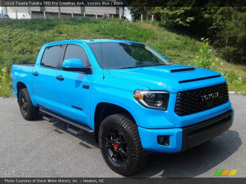 Front 3/4 View of 2019 Tundra TRD Pro CrewMax 4x4