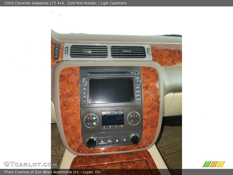 Gold Mist Metallic / Light Cashmere 2009 Chevrolet Avalanche LTZ 4x4