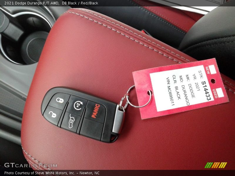 Keys of 2021 Durango R/T AWD