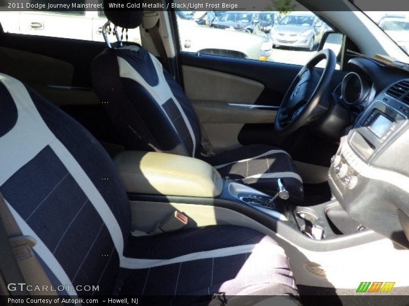 White Gold Metallic / Black/Light Frost Beige 2011 Dodge Journey Mainstreet