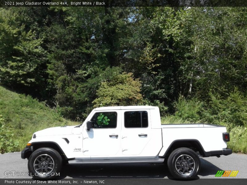 Bright White / Black 2021 Jeep Gladiator Overland 4x4