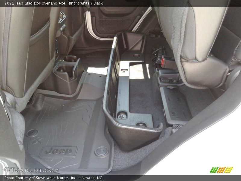 Bright White / Black 2021 Jeep Gladiator Overland 4x4