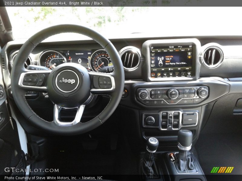 Bright White / Black 2021 Jeep Gladiator Overland 4x4