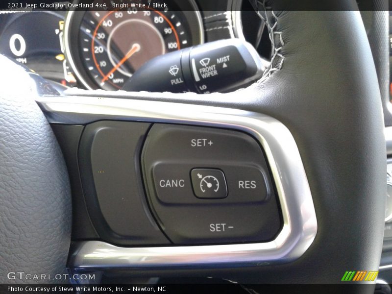 Bright White / Black 2021 Jeep Gladiator Overland 4x4