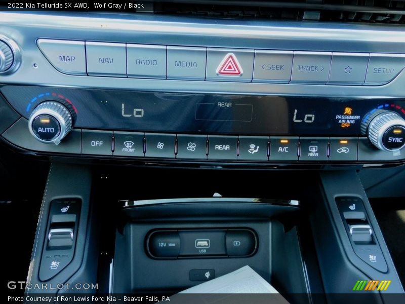 Controls of 2022 Telluride SX AWD