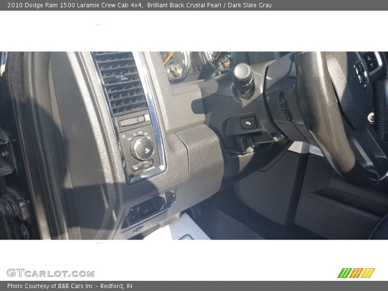 Brilliant Black Crystal Pearl / Dark Slate Gray 2010 Dodge Ram 1500 Laramie Crew Cab 4x4