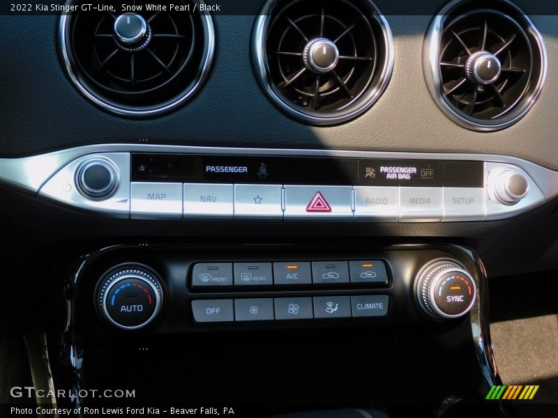 Snow White Pearl / Black 2022 Kia Stinger GT-Line