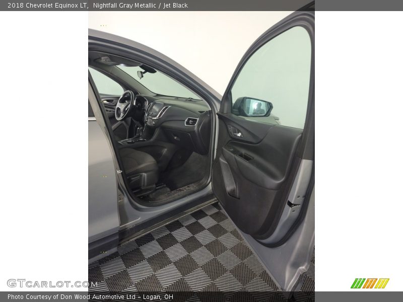 Nightfall Gray Metallic / Jet Black 2018 Chevrolet Equinox LT