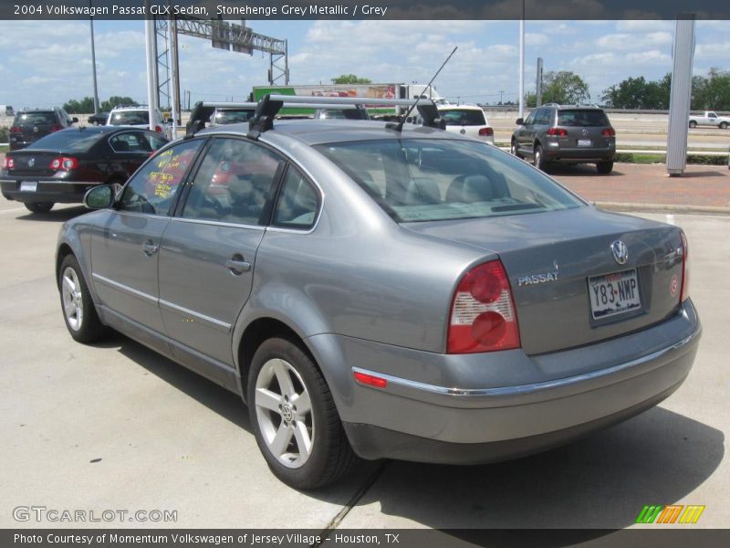 Stonehenge Grey Metallic / Grey 2004 Volkswagen Passat GLX Sedan