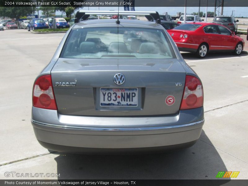 Stonehenge Grey Metallic / Grey 2004 Volkswagen Passat GLX Sedan