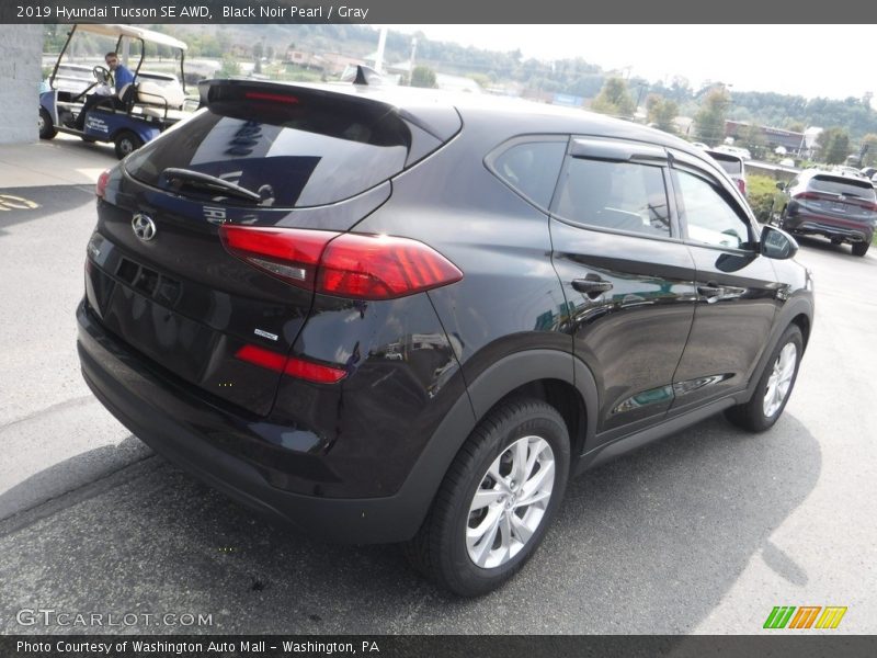 Black Noir Pearl / Gray 2019 Hyundai Tucson SE AWD