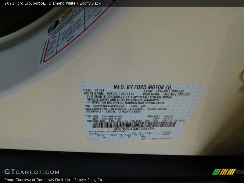 Diamond White / Ebony Black 2021 Ford EcoSport SE