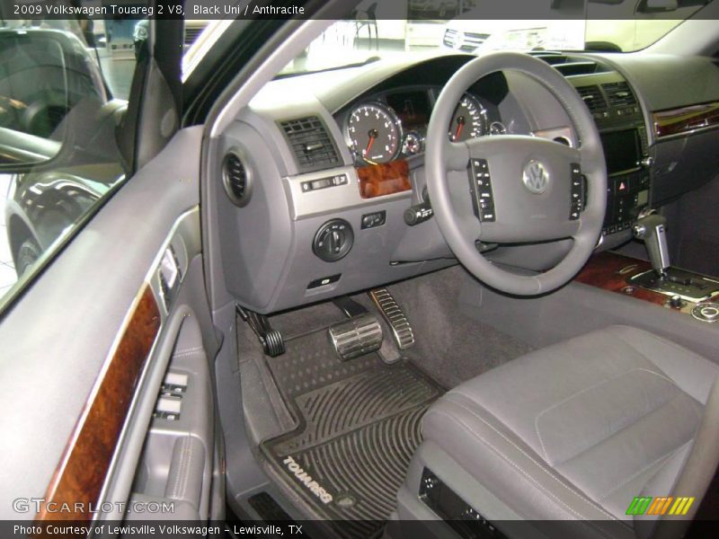 Black Uni / Anthracite 2009 Volkswagen Touareg 2 V8