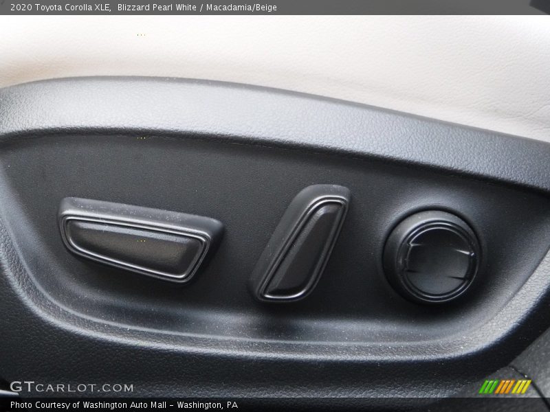 Blizzard Pearl White / Macadamia/Beige 2020 Toyota Corolla XLE