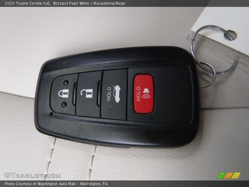 Blizzard Pearl White / Macadamia/Beige 2020 Toyota Corolla XLE