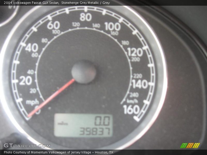 Stonehenge Grey Metallic / Grey 2004 Volkswagen Passat GLX Sedan