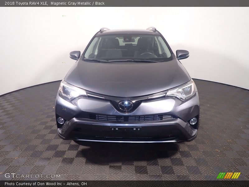 Magnetic Gray Metallic / Black 2018 Toyota RAV4 XLE