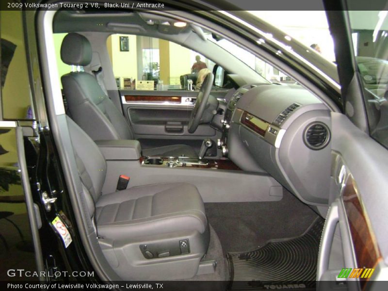 Black Uni / Anthracite 2009 Volkswagen Touareg 2 V8