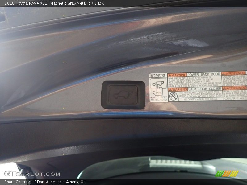Magnetic Gray Metallic / Black 2018 Toyota RAV4 XLE