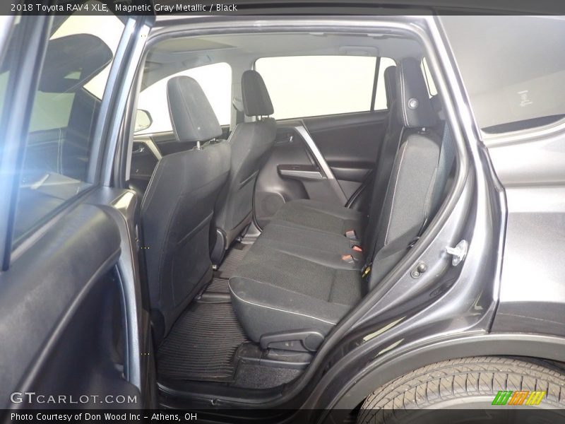 Magnetic Gray Metallic / Black 2018 Toyota RAV4 XLE