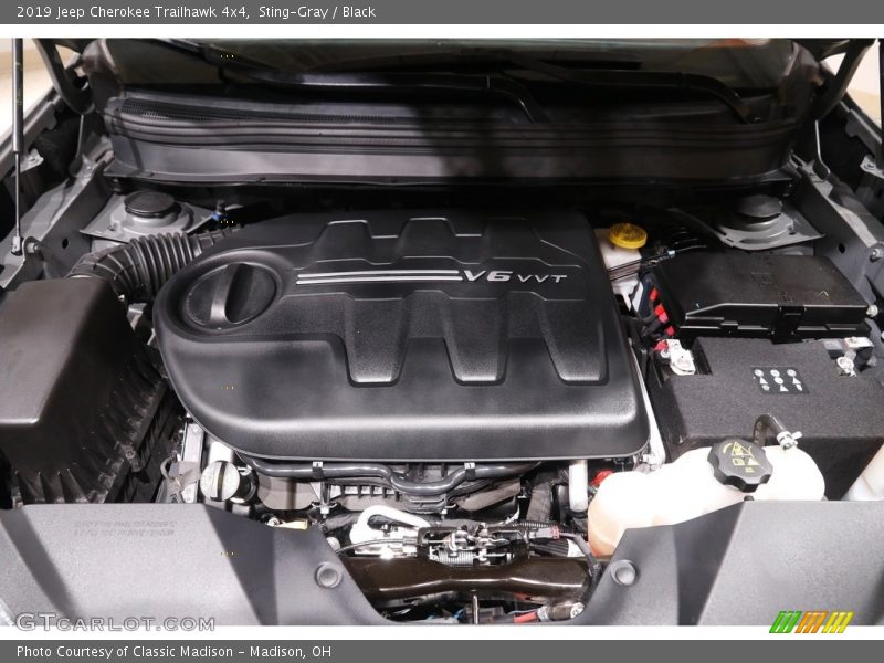 Sting-Gray / Black 2019 Jeep Cherokee Trailhawk 4x4