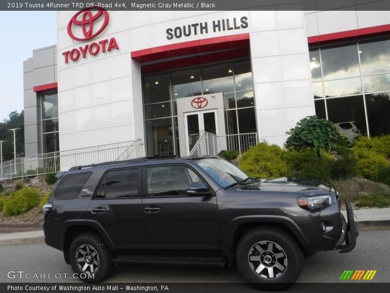 Magnetic Gray Metallic / Black 2019 Toyota 4Runner TRD Off-Road 4x4