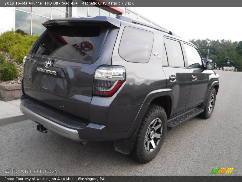 Magnetic Gray Metallic / Black 2019 Toyota 4Runner TRD Off-Road 4x4