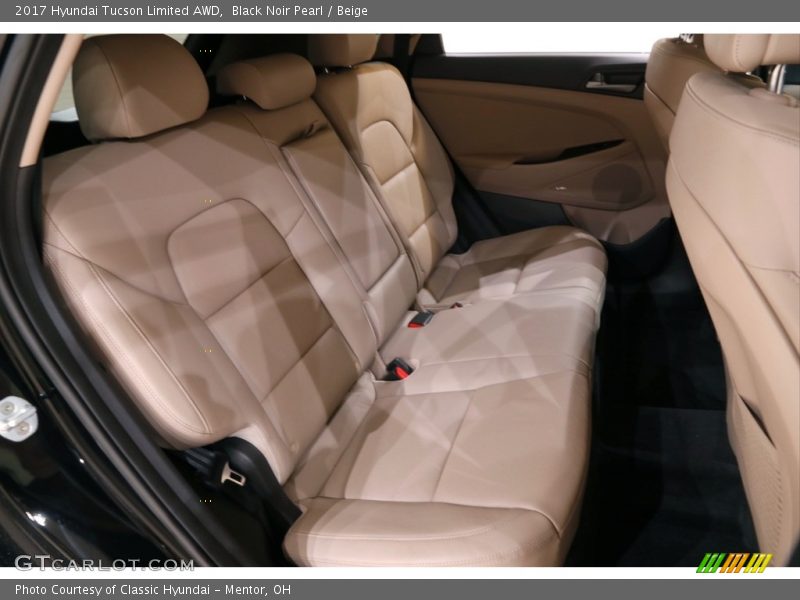 Black Noir Pearl / Beige 2017 Hyundai Tucson Limited AWD